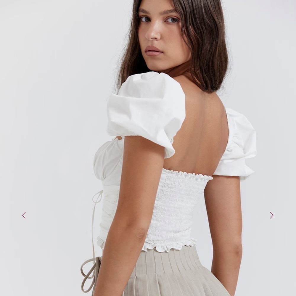 House of CB Samaya White Gathered Top - Picture 4 of 5